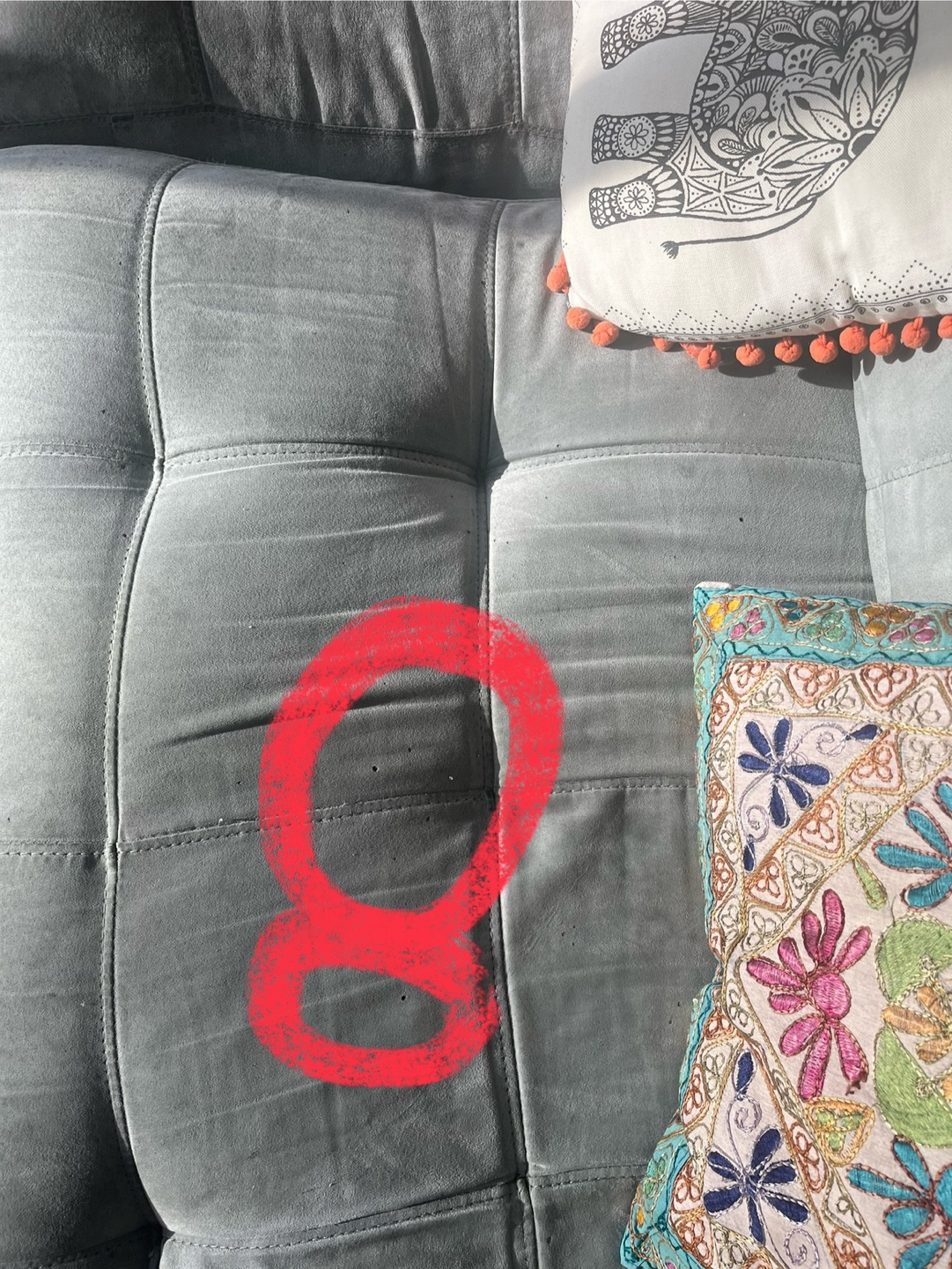 Cindy Crawford 2-Piece Couch Set - Good Condition - photo 5