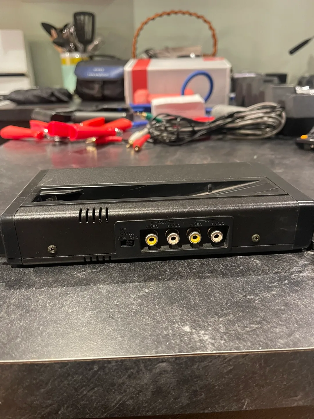 Vintage GE Camcorder CG-9906/CG-9908 with Owner's Manual image indicator(6)