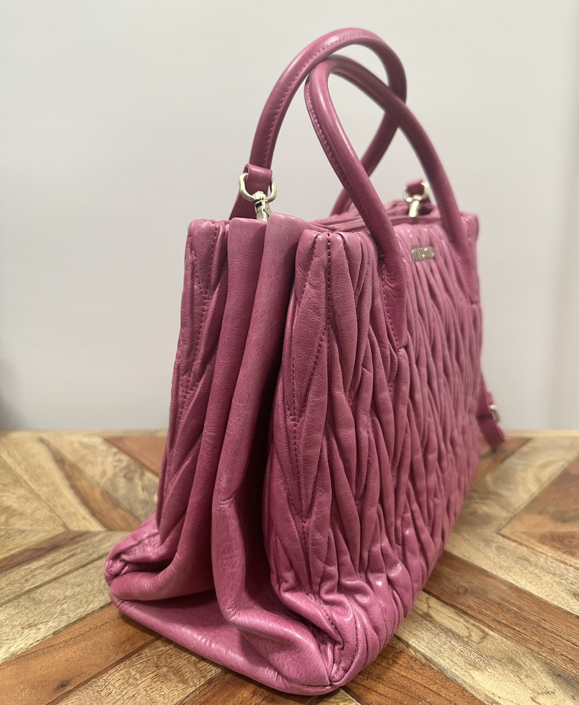 Miu Miu Pink Leather Handbag - photo 2