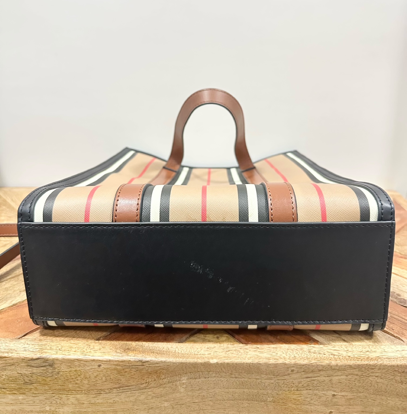 Burberry Striped Tote Bag - photo 4