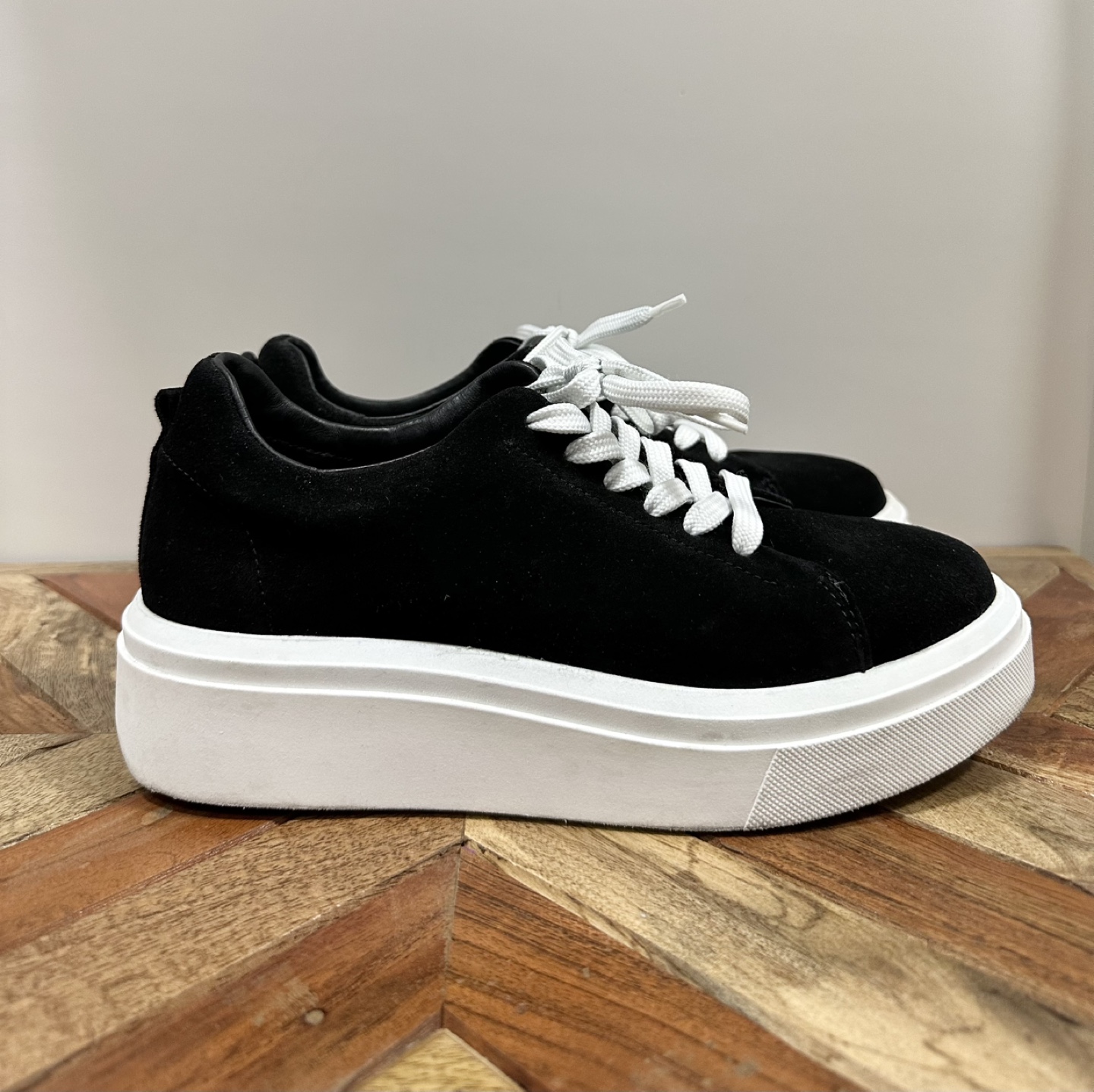 Black Suede Platform Sneakers - photo 3