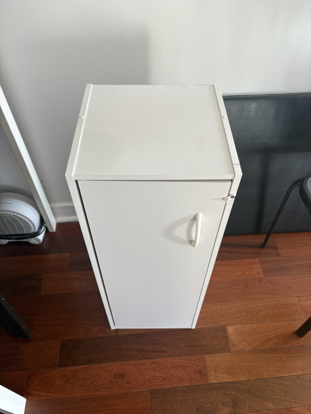 Small storage cabinet
