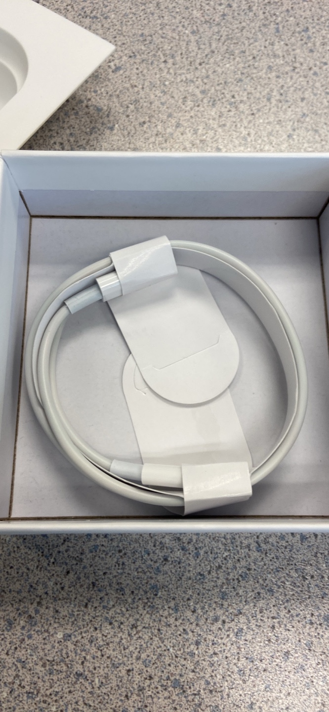 Apple AirPods with MagSafe Charging Case - photo 4