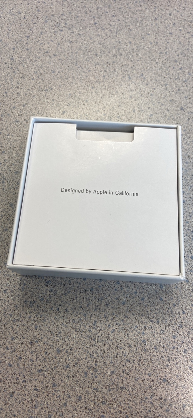 Apple AirPods with MagSafe Charging Case - photo 2