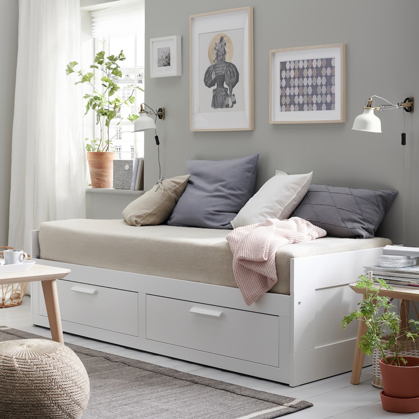 Ikea Daybed frame with 2 drawers, white, Twin - photo 3