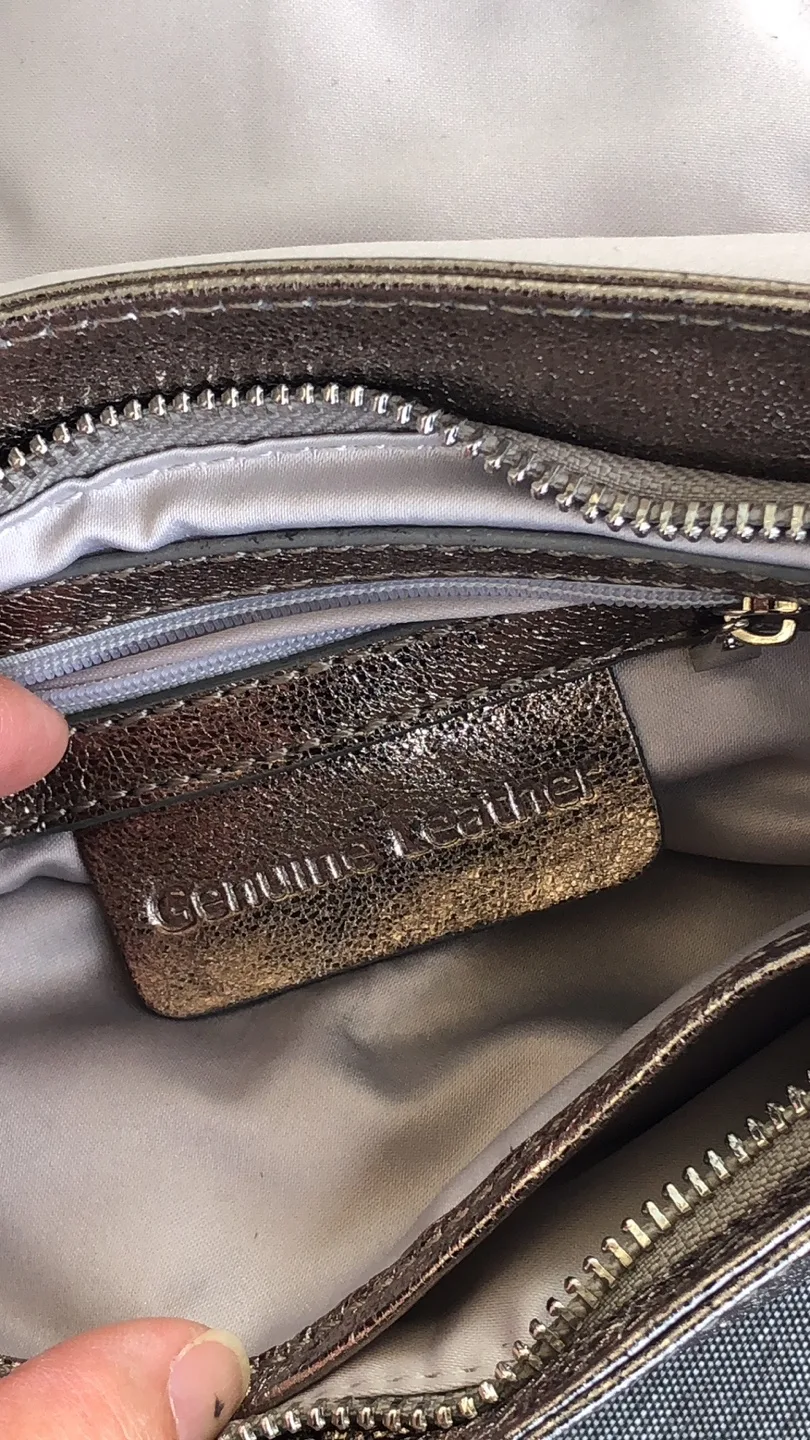 Metallic Leather Rose  Clutch image indicator(4)