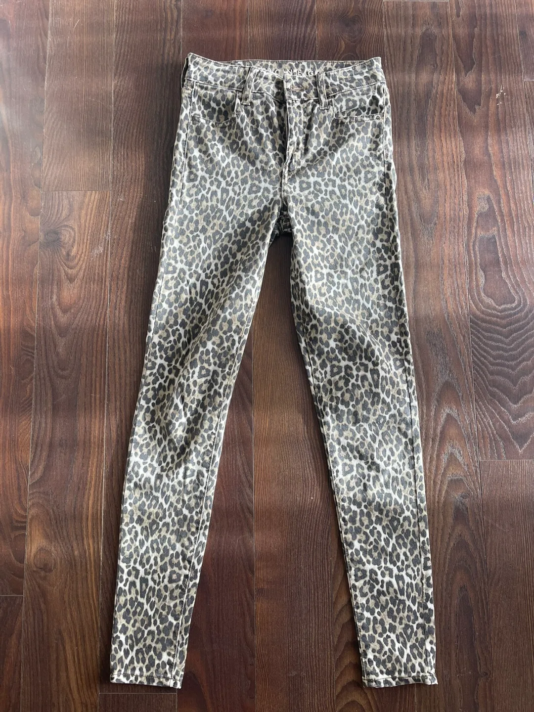 AE  Next Level Stretch Leopard Print Jeggings - Size  0 image indicator(4)