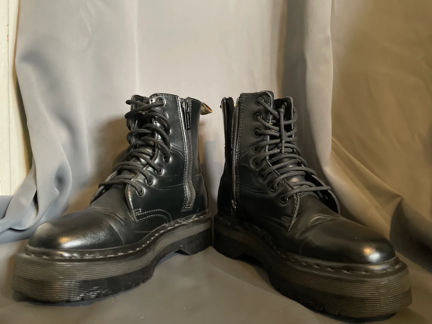 Dr. Martens Vegan Leather Platform Boots 🇨🇦 image indicator(3)