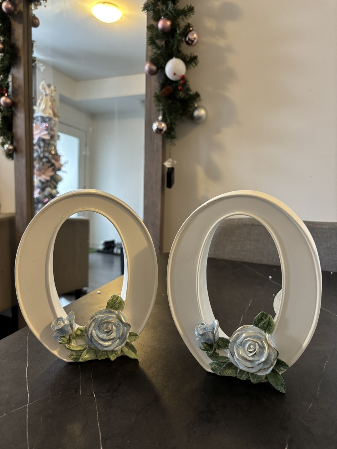 Ashland French Manor Monogram Decor - Set of 2 Letter O