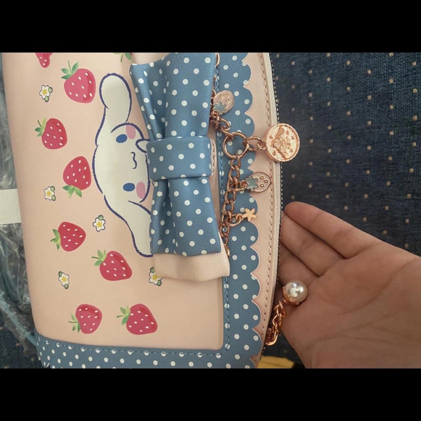 cinnamoroll large link quilted crossbody new - photo 3