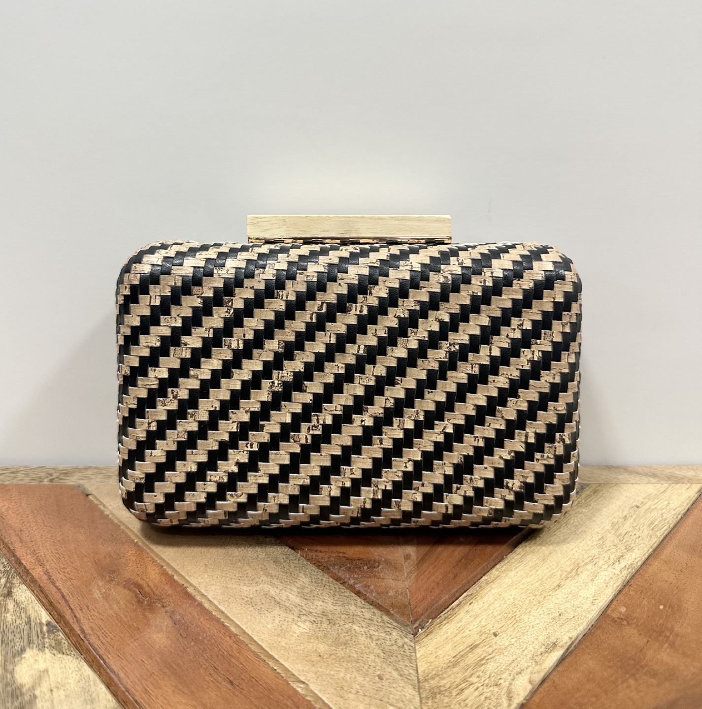 Urban Expressions Woven Clutch