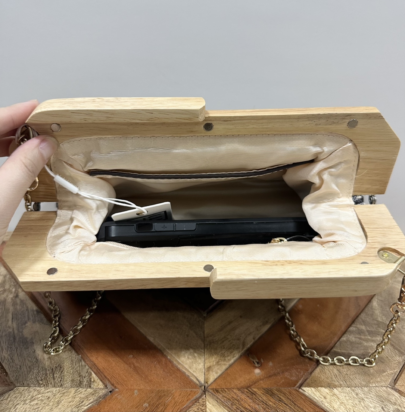 Unique Wooden Frame Clutch Bag - photo 5