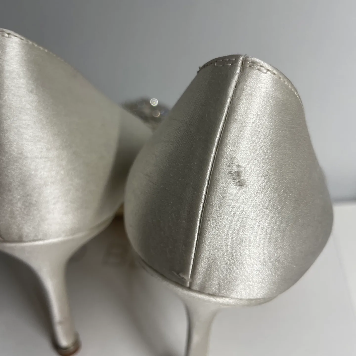 Manolo Blahnik Hangisi 90 (size 38) image indicator(6)