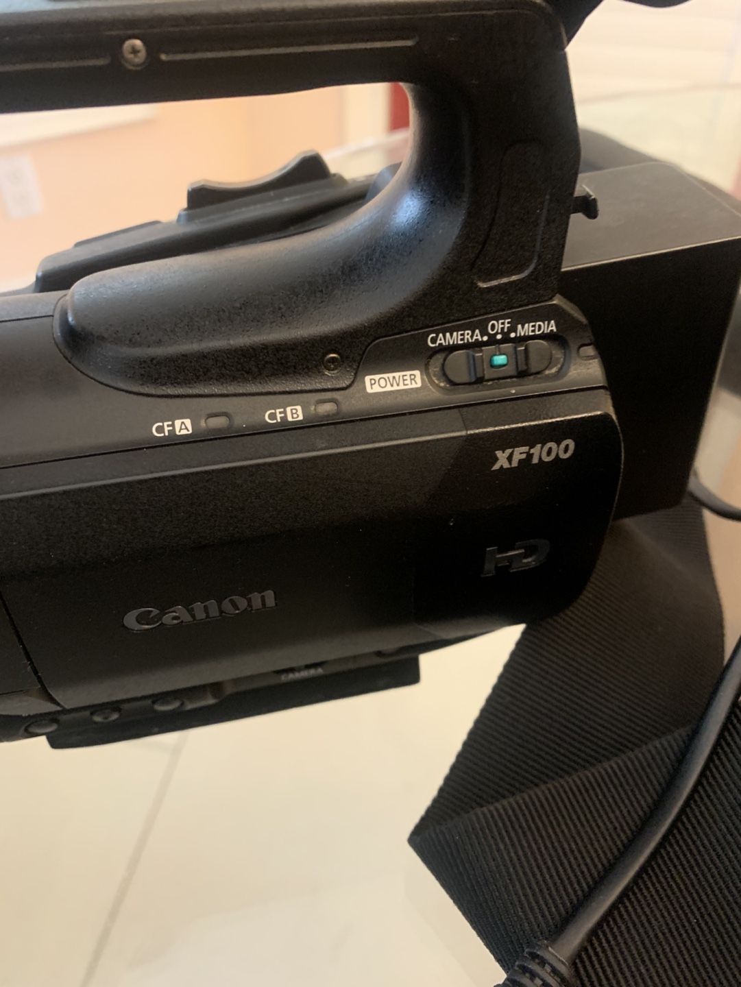 Canon XF100 HD Professional Camcorder