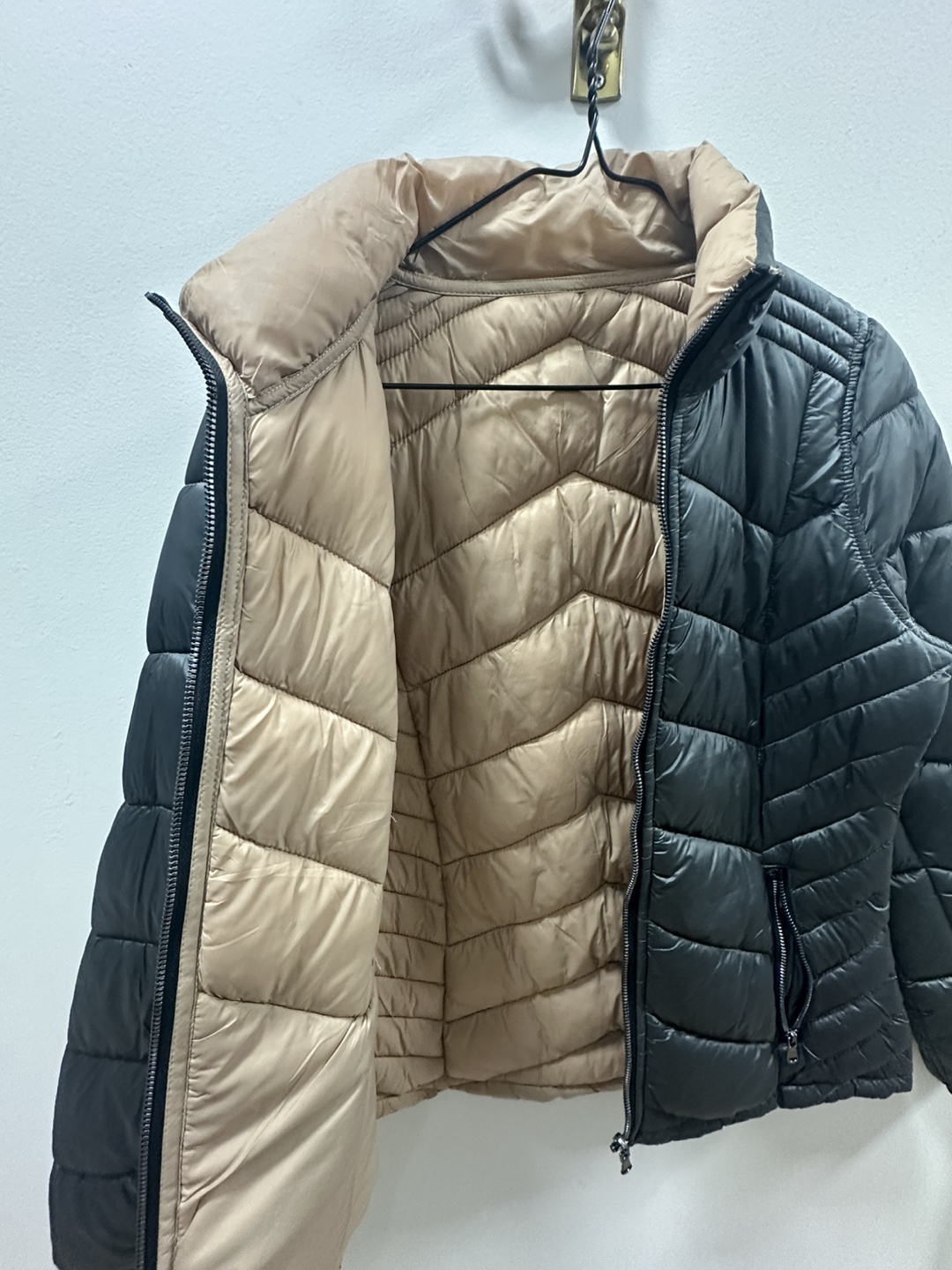 Women's Black Puffer Jacket - photo 3