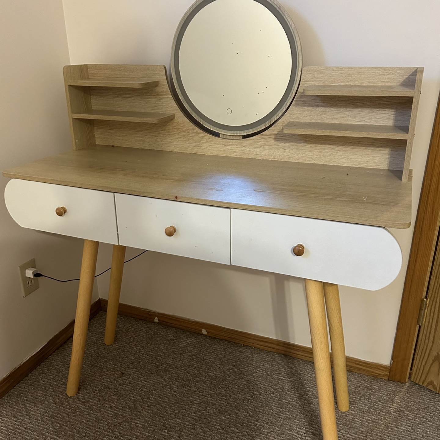 Vanity Desk with Lighted Mirror - photo 4