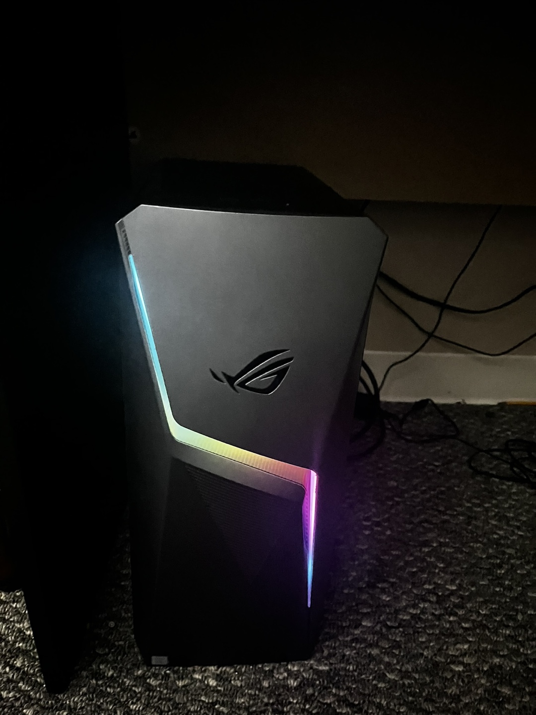 ASUS ROG Gaming Desktop with Logitech Speakers