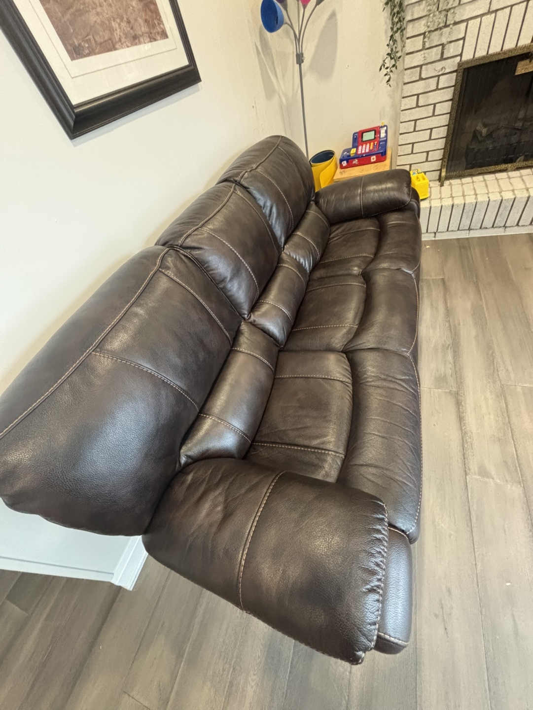 Leon’s - Brown Leather Reclining Sofa - photo 4