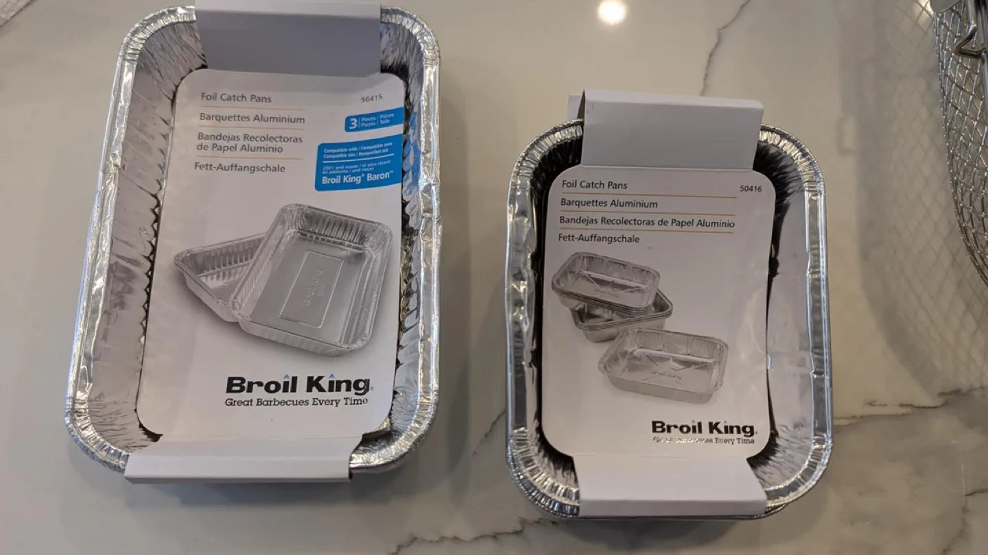 Broil King Baron 4-Burner Gas Grill with Accessories image indicator(10)