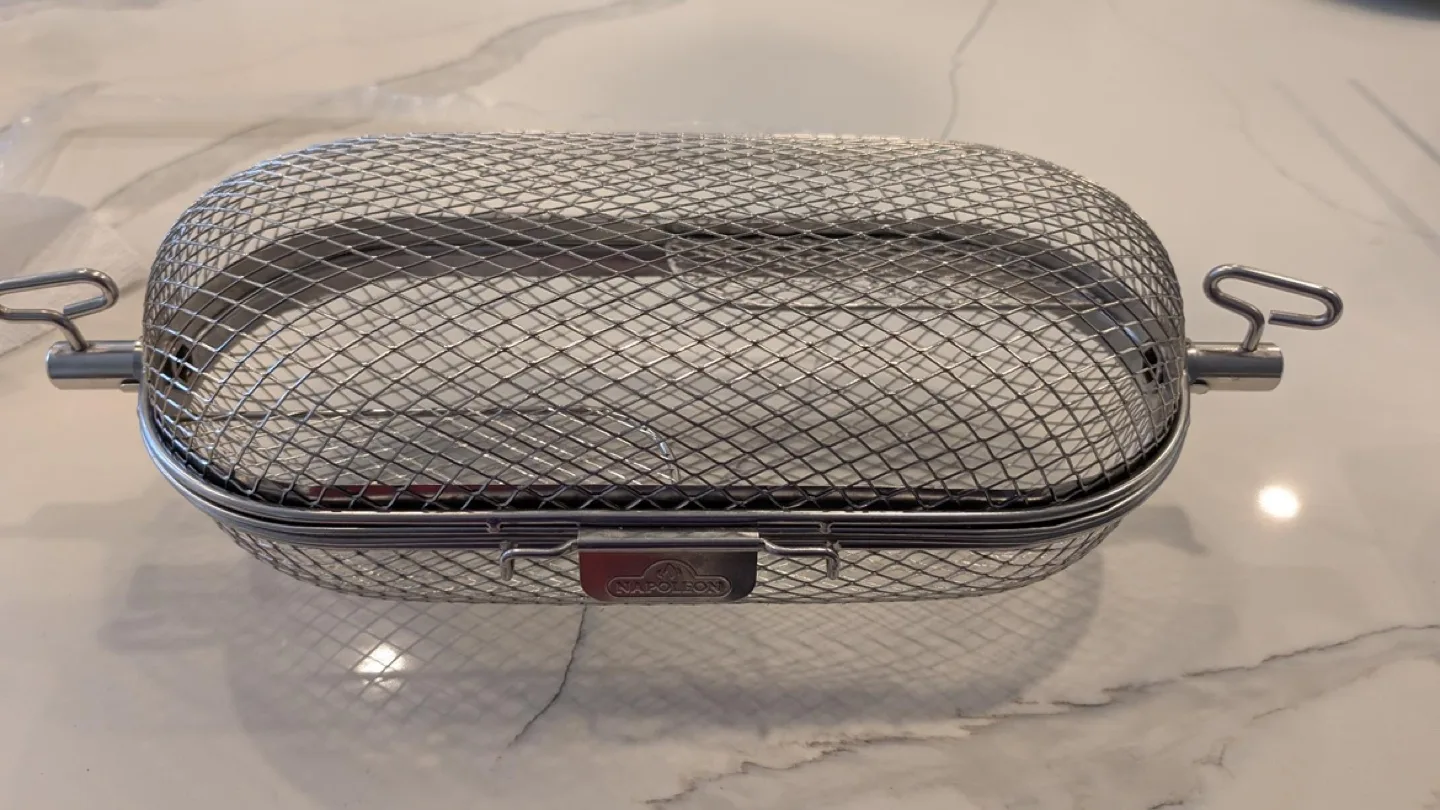 Broil King Baron 4-Burner Gas Grill with Accessories image indicator(9)