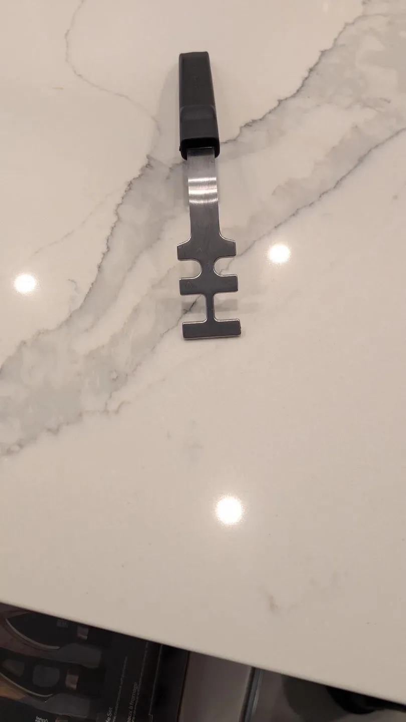 Broil King Baron 4-Burner Gas Grill with Accessories image indicator(4)