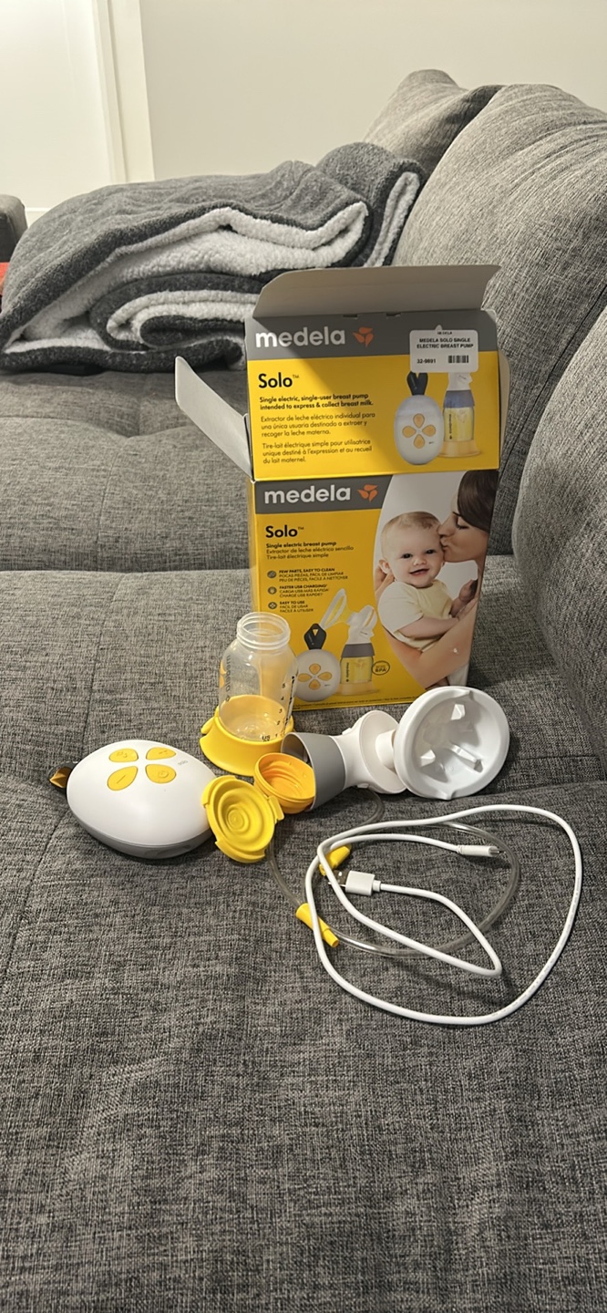 Medela Solo Breast Pump - Gently Used - photo 2