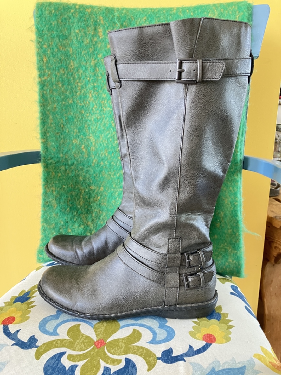 b.o.c Women's Grey Tall Boots Size 8.5M