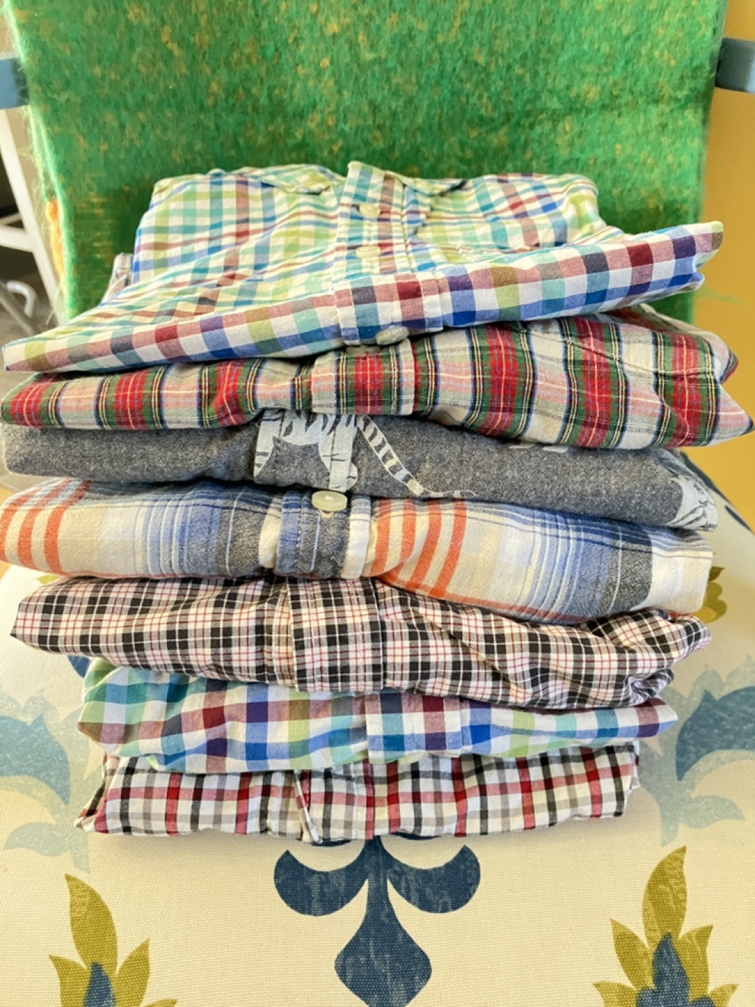 Bundle of 7 Boys' Size Large/10 Button-Down Shirts