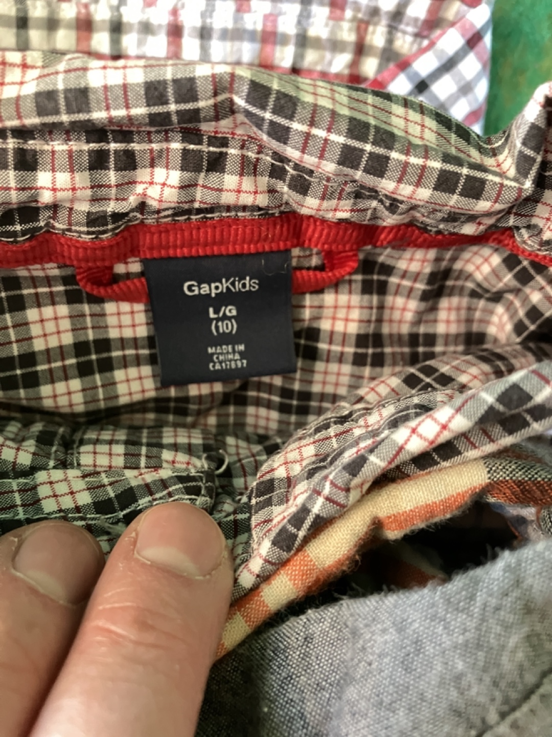 Bundle of 7 Boys' Size Large/10 Button-Down Shirts - photo 5