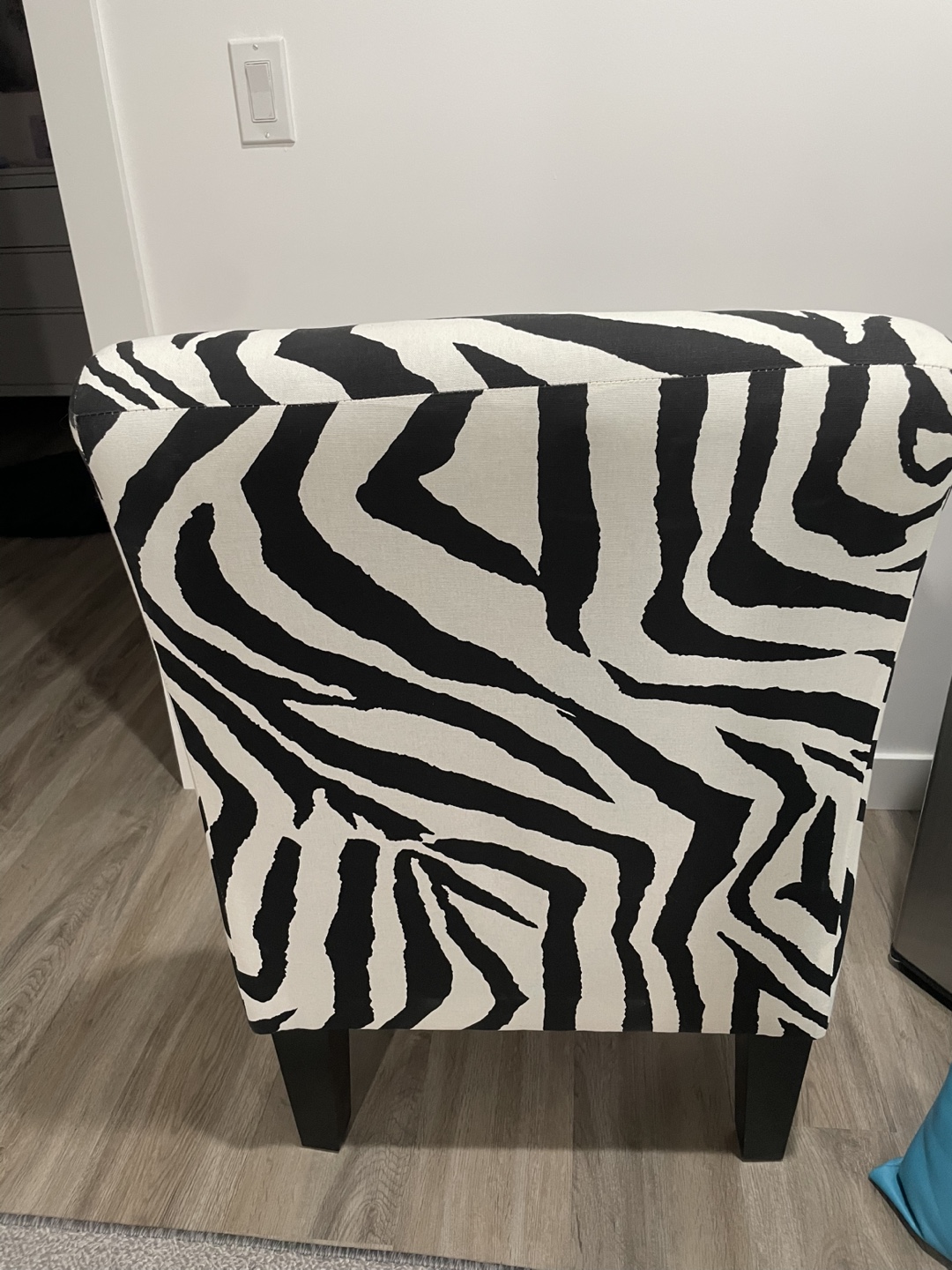 Zebra Print Accent Chair - photo 3
