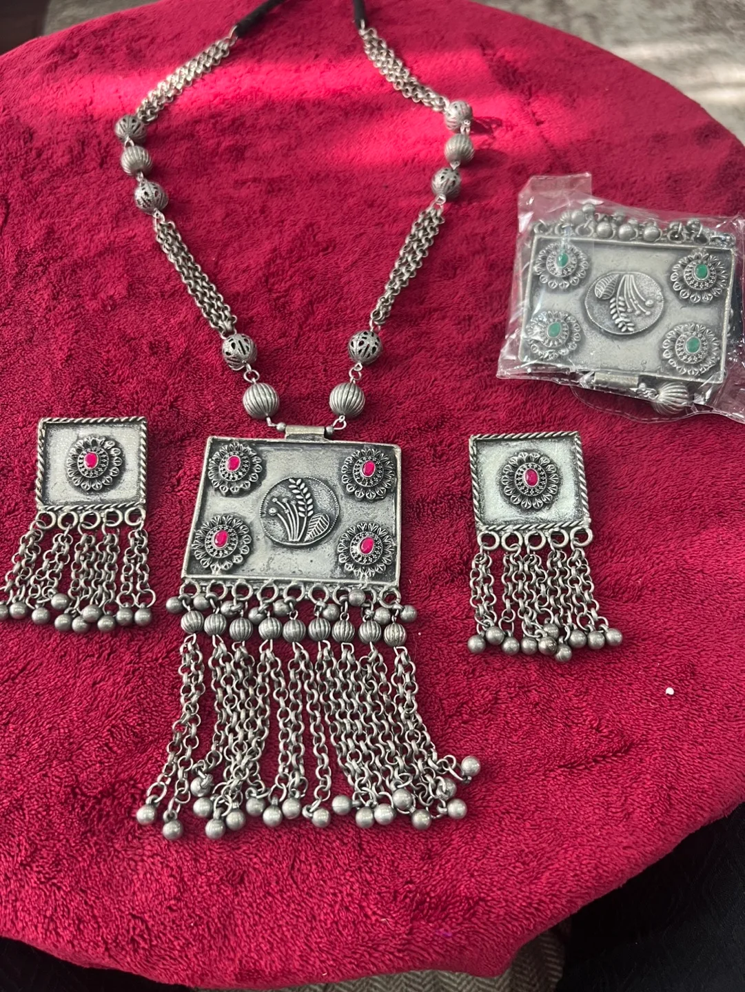 Oxidized Silver Necklace Sets with Earrings image indicator(6)