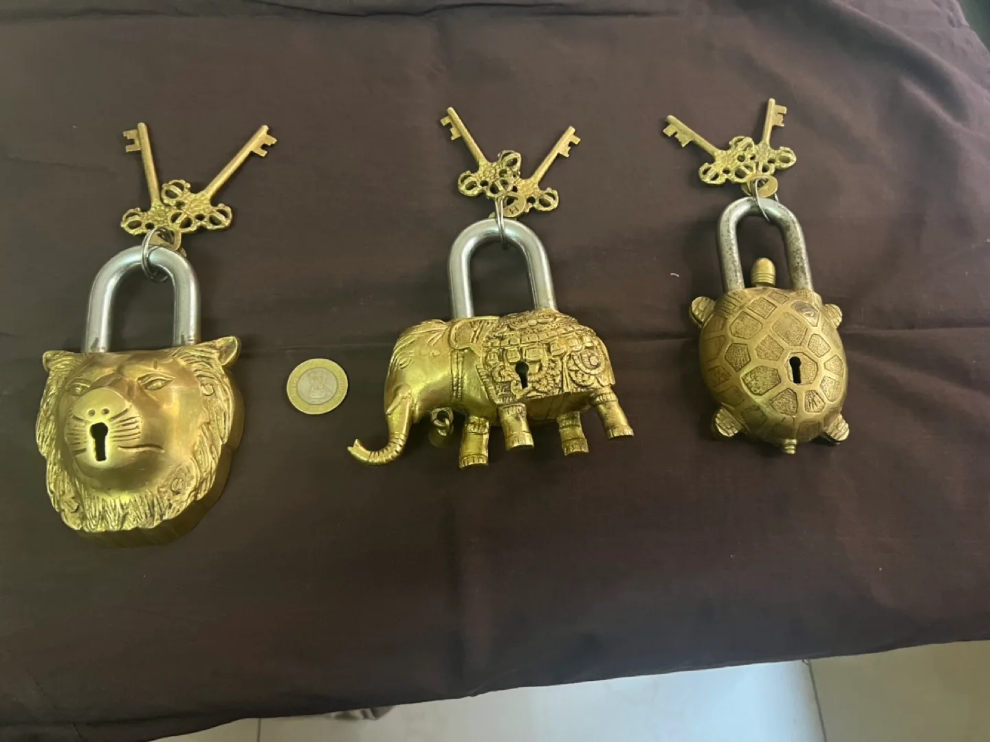 Brass Animal Padlocks with Keys - Lion, Elephant, Turtle image indicator(5)