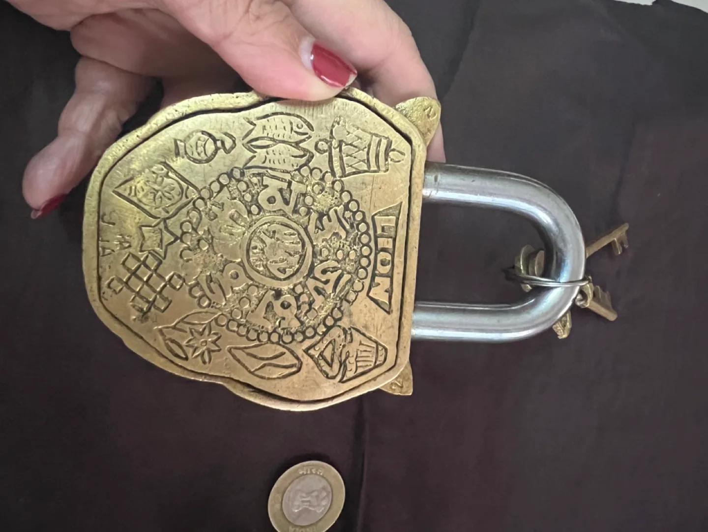 Brass Animal Padlocks with Keys - Lion, Elephant, Turtle image indicator(6)