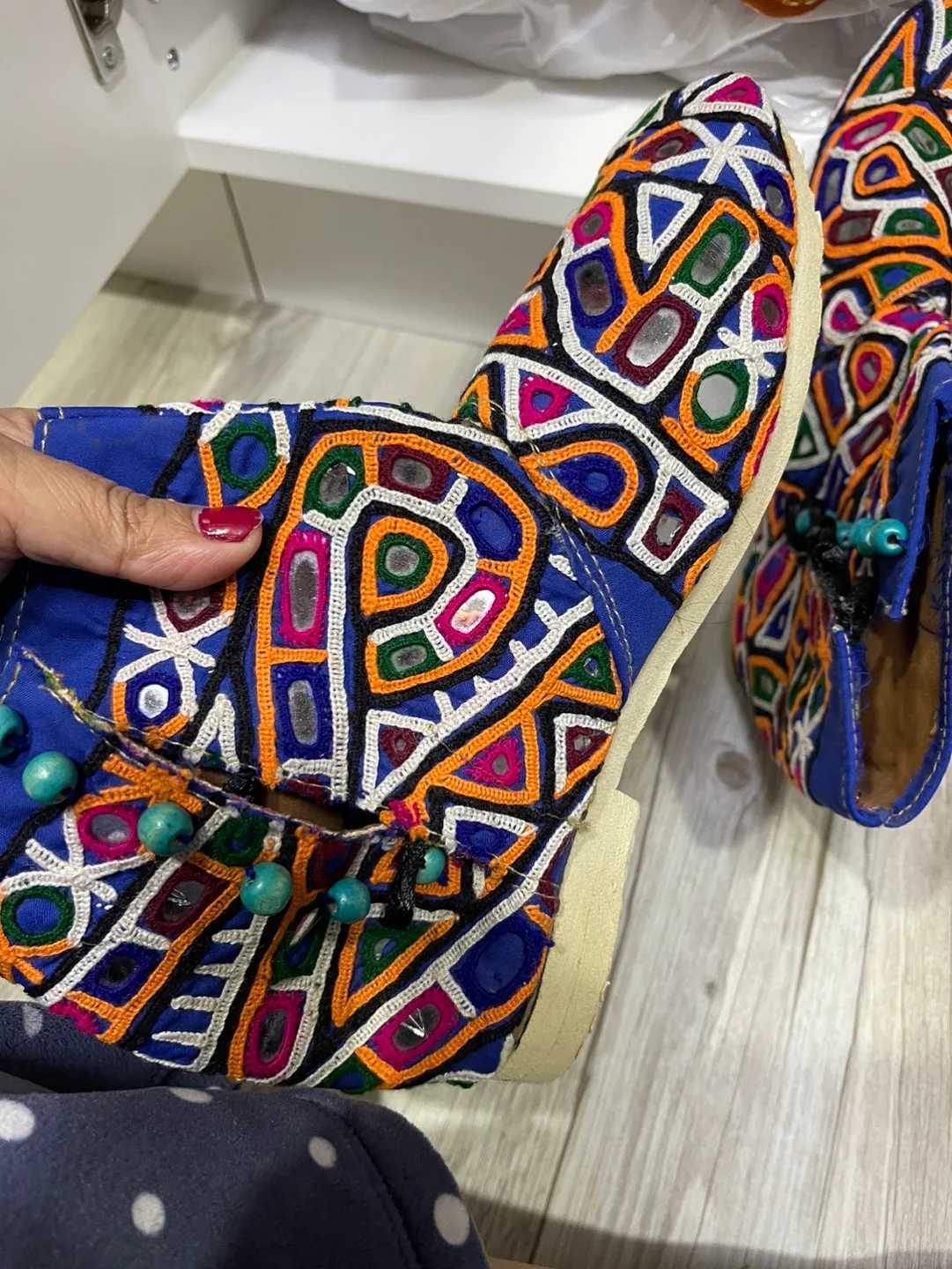 Hand-Embroidered Indian Boots image indicator(3)