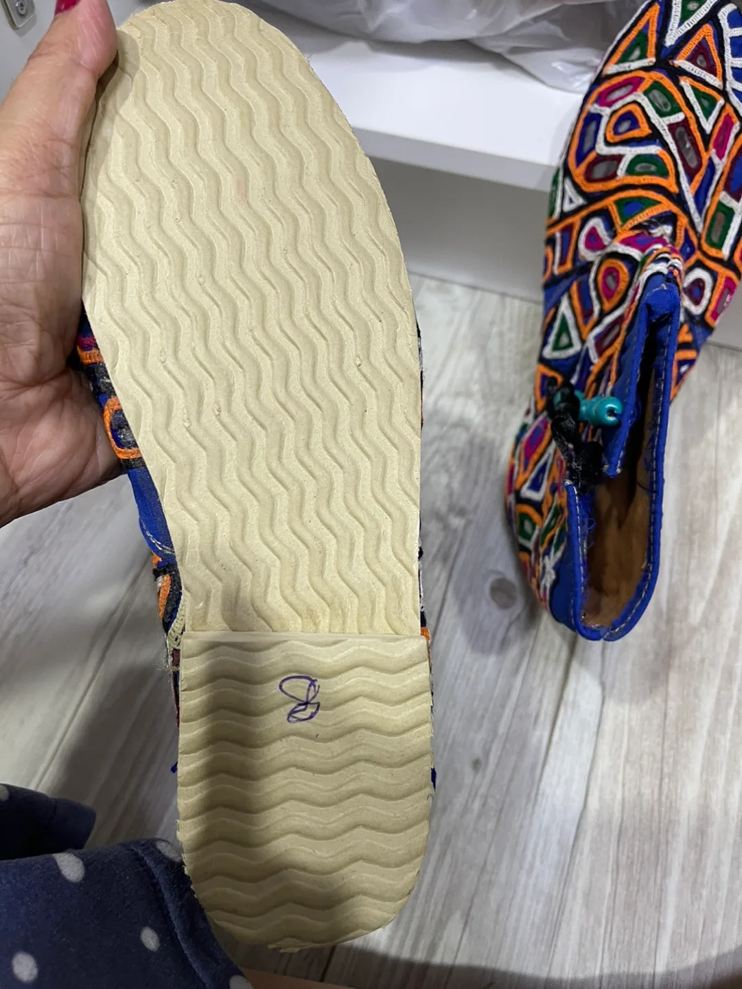 Hand-Embroidered Indian Boots image indicator(7)