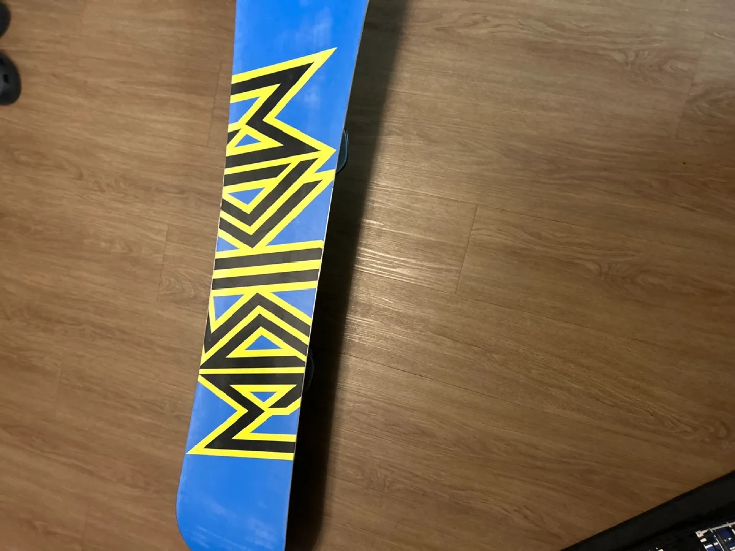 Morrow Generation Snowboard with Bindings - 138cm image indicator(4)