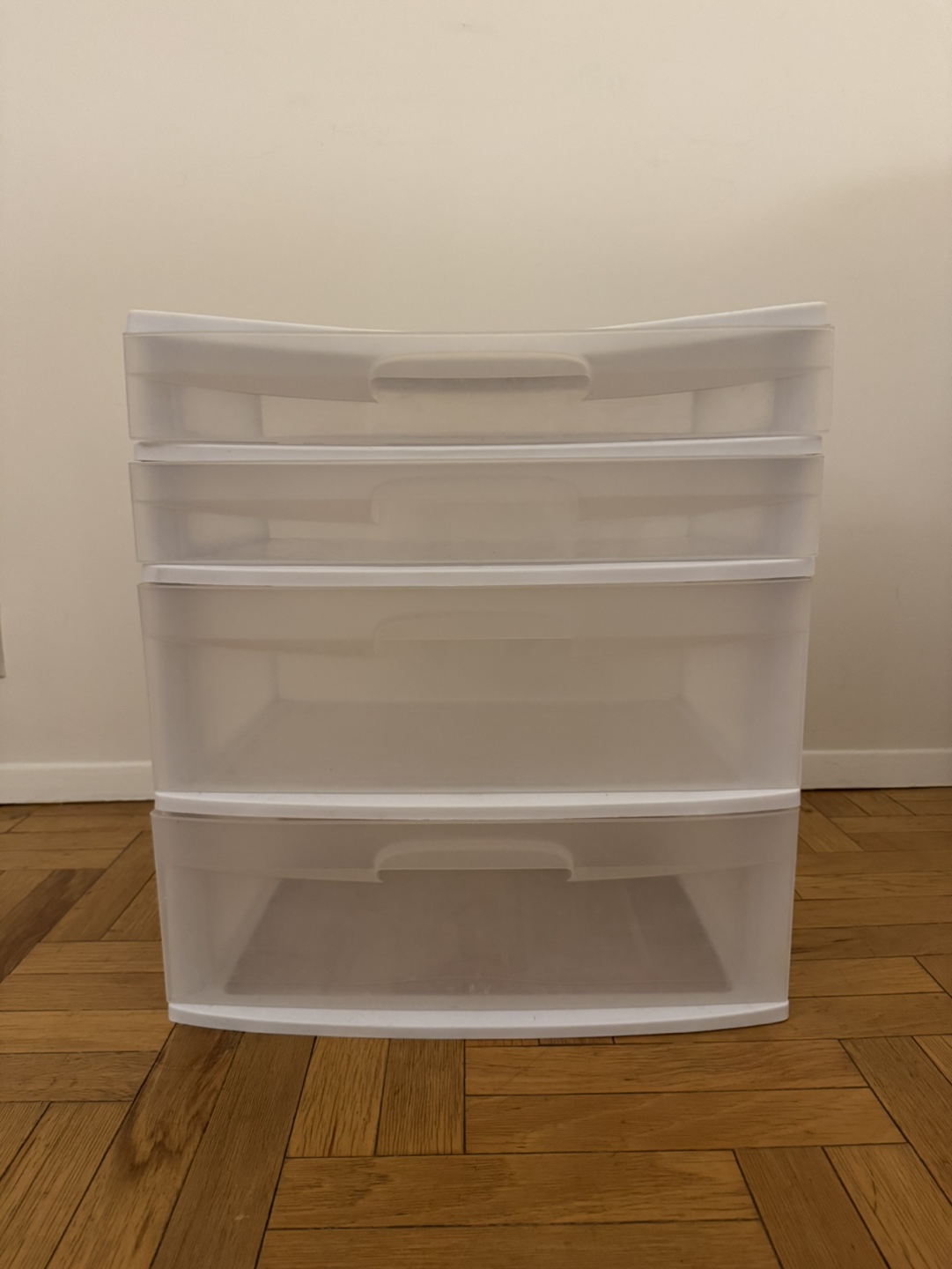 White Plastic 4-Drawer Storage Unit