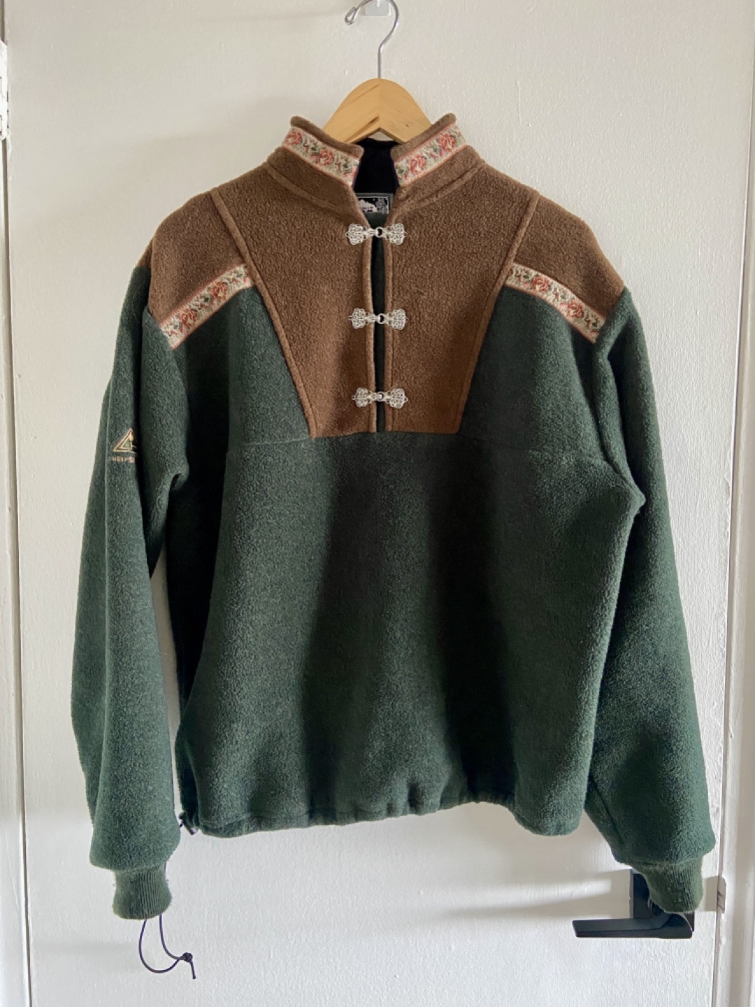 Vintage Summit Dog Fleece Pullover