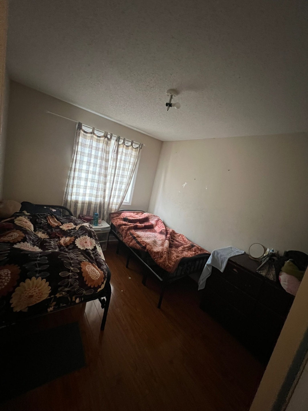 Metal single bed frame - photo 2