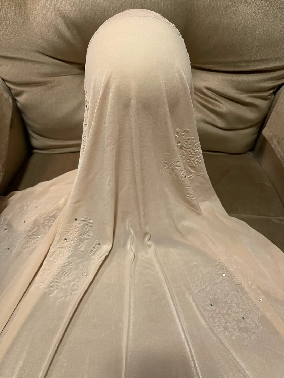 Beige Embossed Hijab image indicator(2)