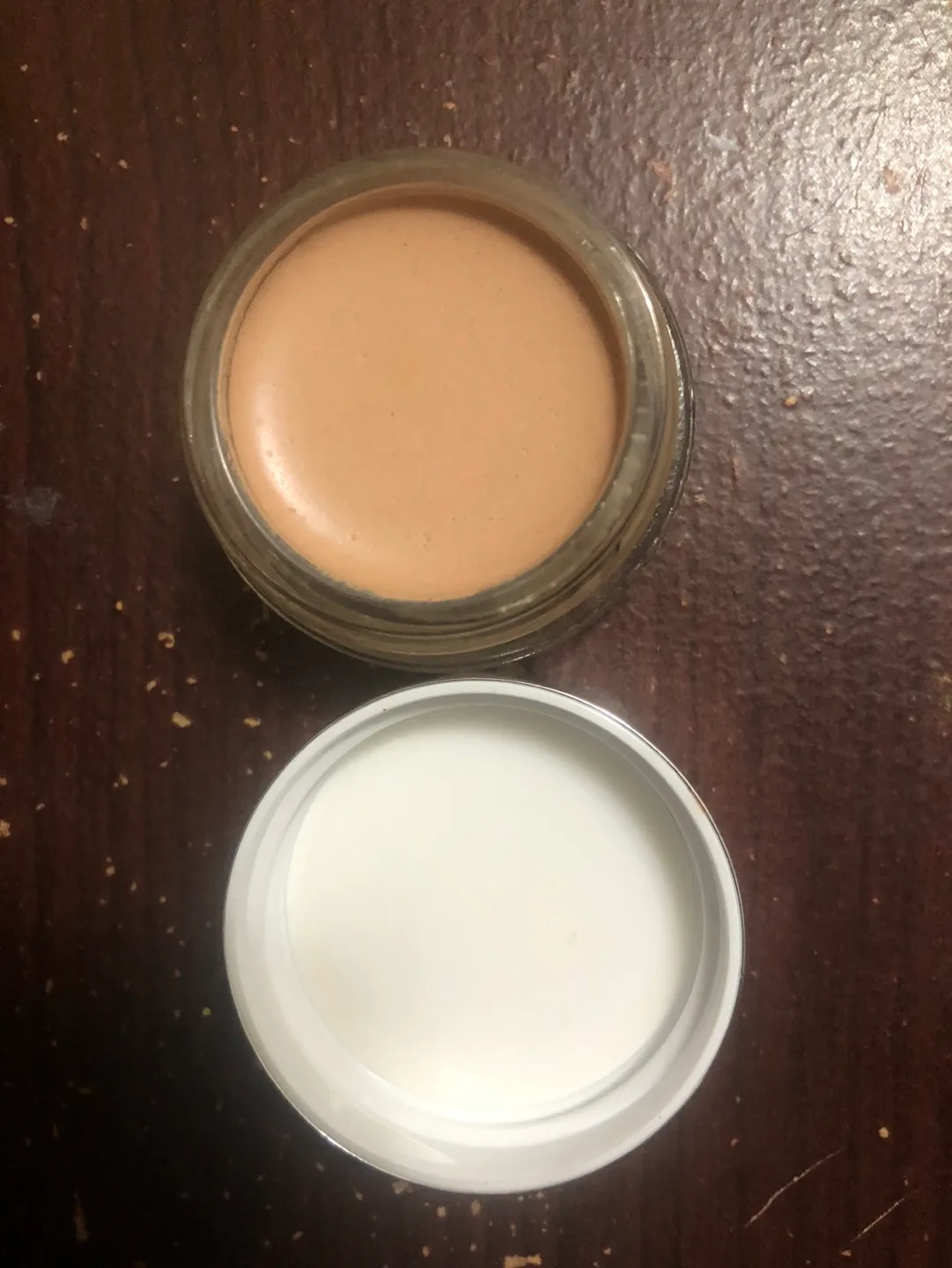 Glossier Stretch Concealer - Medium 4 image indicator(2)