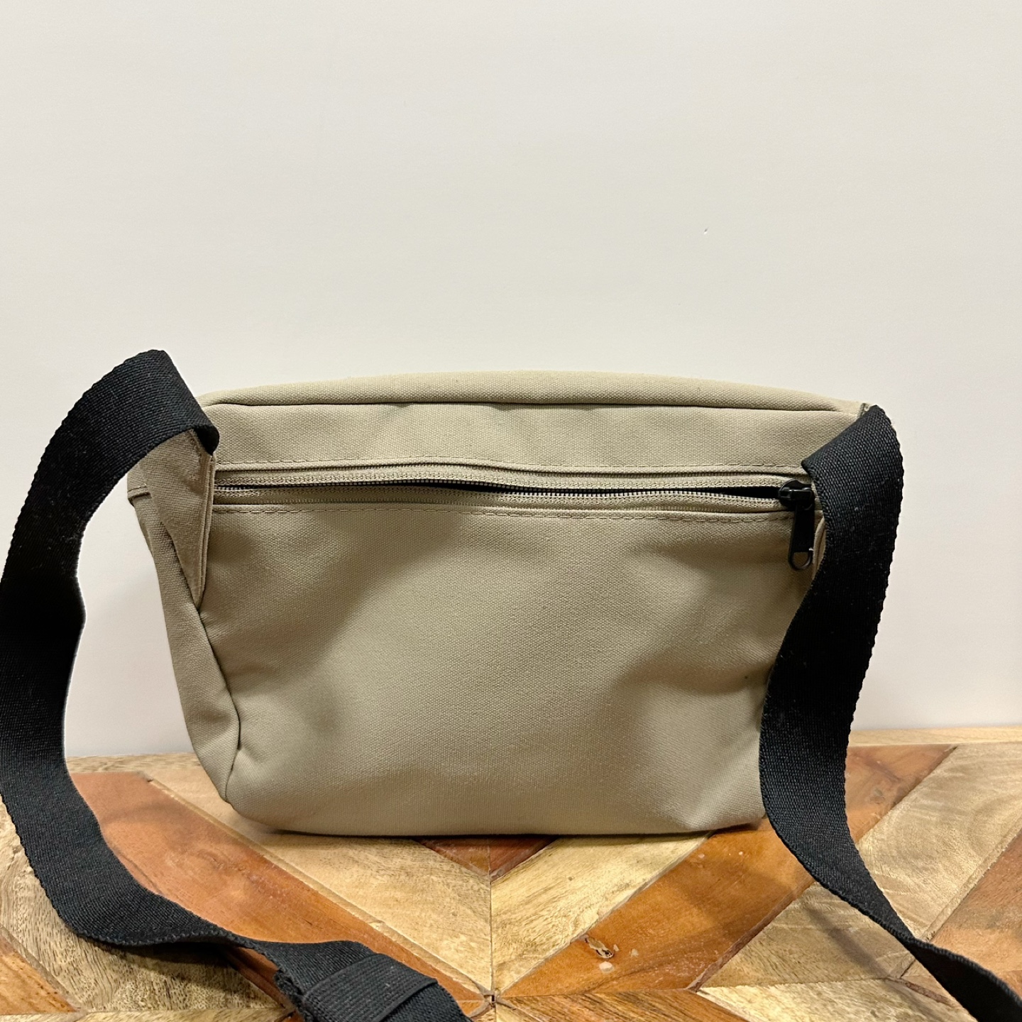 Uniqlo Beige Fanny Pack - photo 2