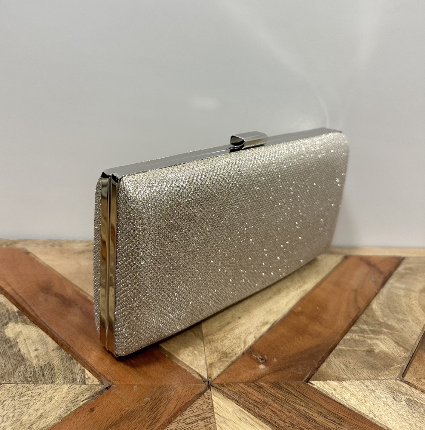Sparkly Gold Clutch Purse - photo 2