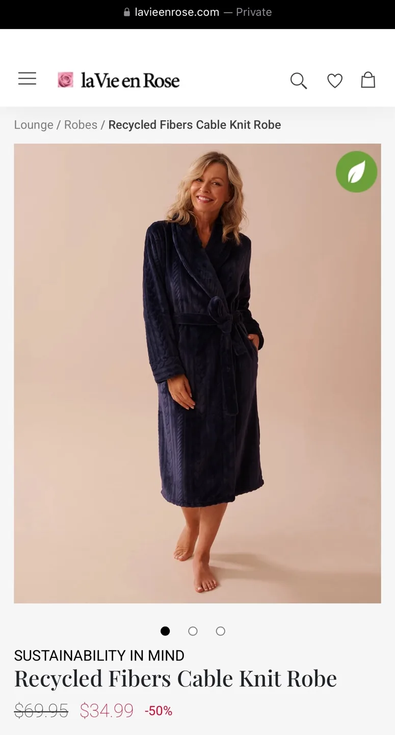 la Vie en Rose Burgundy Robe image indicator(3)