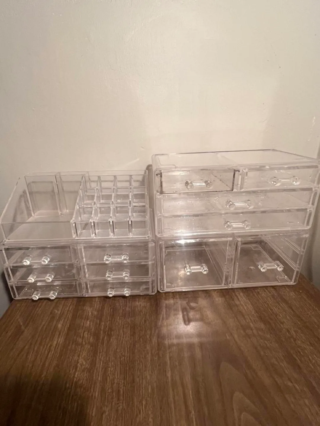 Clear Acrylic Cosmetic Organizer with Drawers image indicator(2)