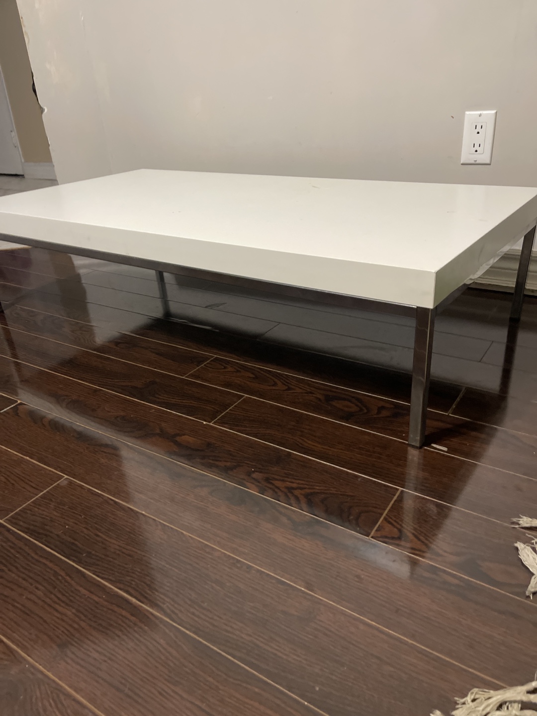 White Coffee Table with Chrome Legs - photo 4