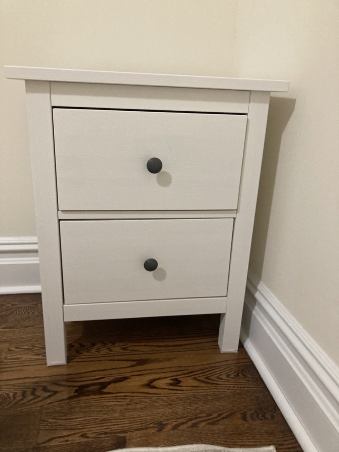 White 2-Drawer Nightstand