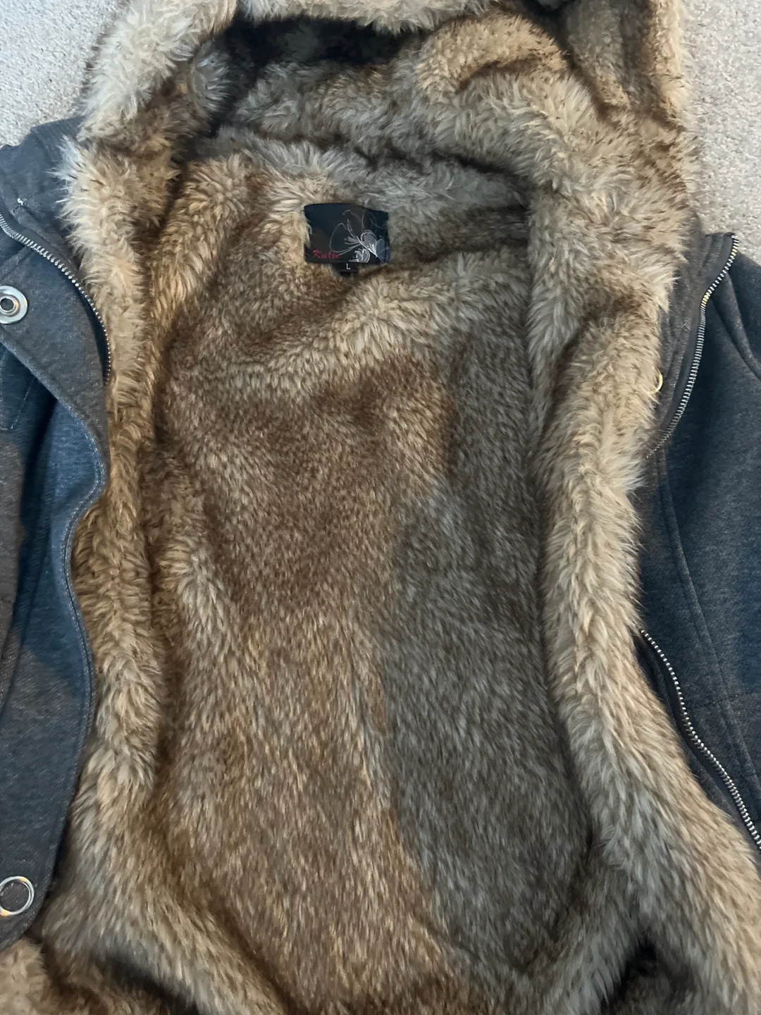 Katie Gray Hooded Faux Fur Jacket - Size L image indicator(4)