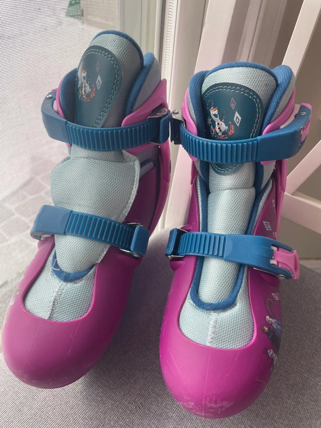 Frozen Ice Skates Size Y12-Y2 image indicator(3)