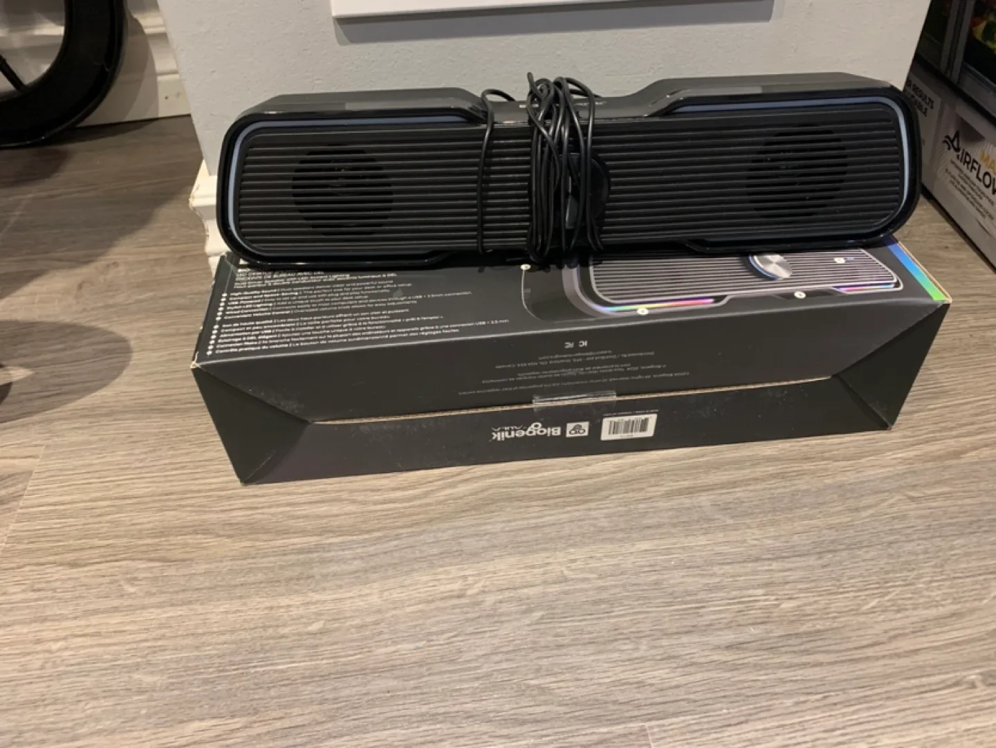 Biogenik AULA Bioglow LED Desktop Speaker thumbnail